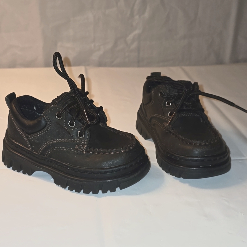 Smart Fit Boys Tie Brown Dress Shoes Size 5